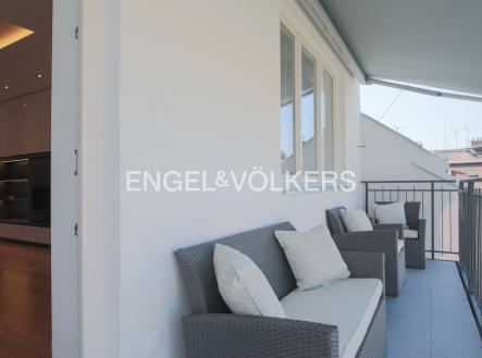 Pronájem bytu, 4+kk, 140 m²