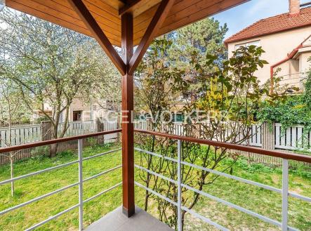 Pronájem domu/vily, 214 m²