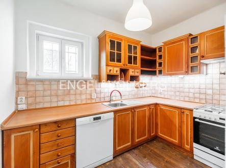 Pronájem domu/vily, 214 m²