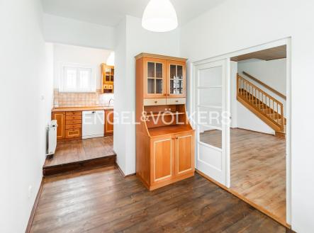 Pronájem domu/vily, 214 m²