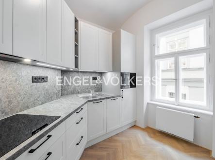 Pronájem bytu, 2+1, 48 m²