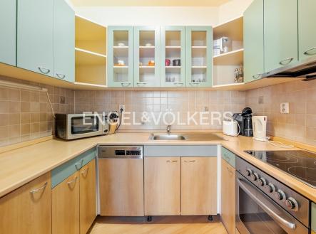 Pronájem bytu, 2+kk, 65 m²