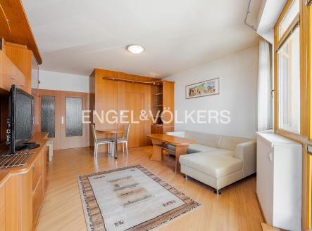 Pronájem bytu, 2+kk, 65 m²