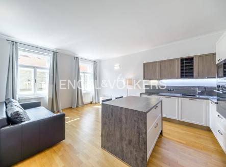 Pronájem bytu, 2+kk, 55 m²