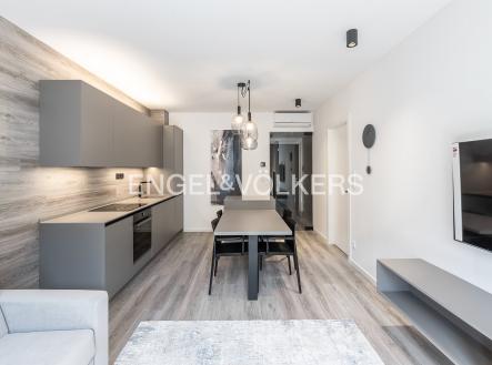 Pronájem bytu, 2+kk, 47 m²