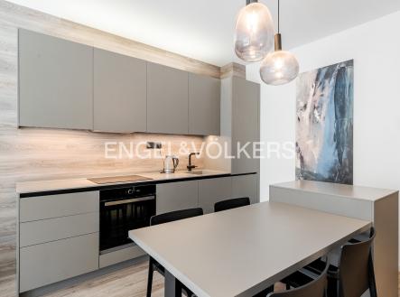 Pronájem bytu, 2+kk, 47 m²