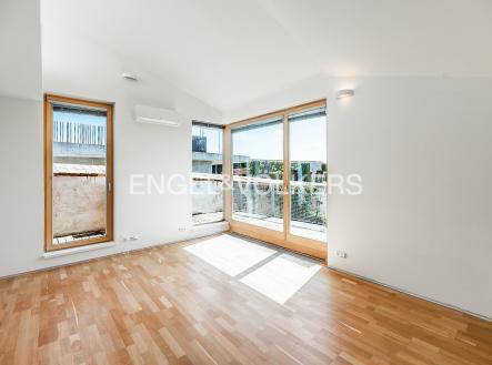 Pronájem domu/vily, 140 m²