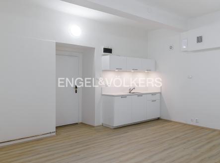 Pronájem bytu, 1+kk, 26 m²