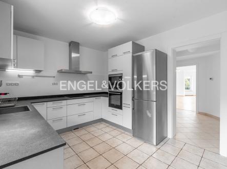 Prodej domu/vily, 403 m²