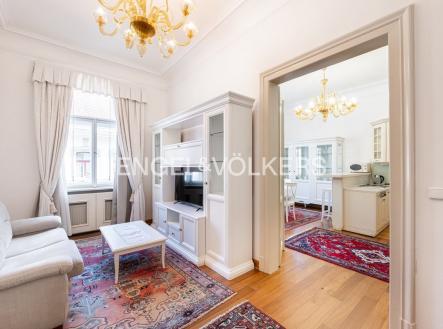 Pronájem bytu, 3+kk, 77 m²