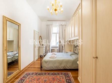 Pronájem bytu, 3+kk, 77 m²