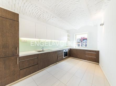 Pronájem bytu, 3+1, 130 m²