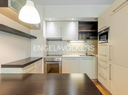 Pronájem bytu, 3+kk, 80 m²