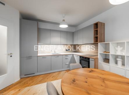 Prodej bytu, 2+kk, 66 m²