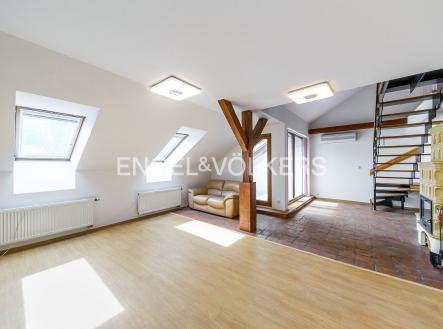 Pronájem bytu, 3+kk, 104 m²