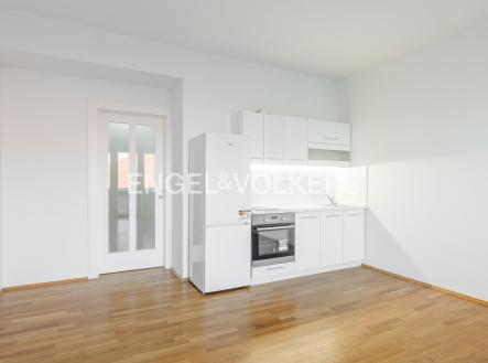 Pronájem bytu, 1+kk, 38 m²