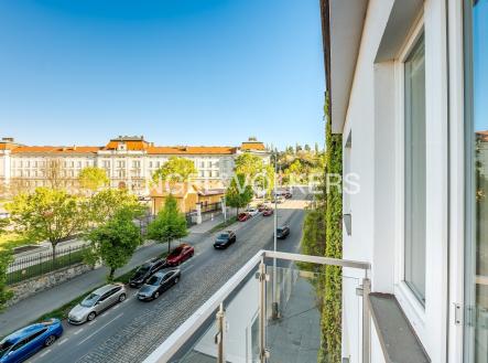Pronájem bytu, 1+kk, 38 m²