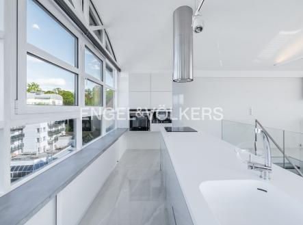 Pronájem bytu, atypický, 135 m²