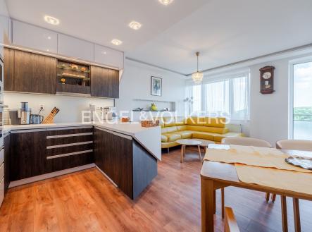 Pronájem bytu, 3+kk, 70 m²