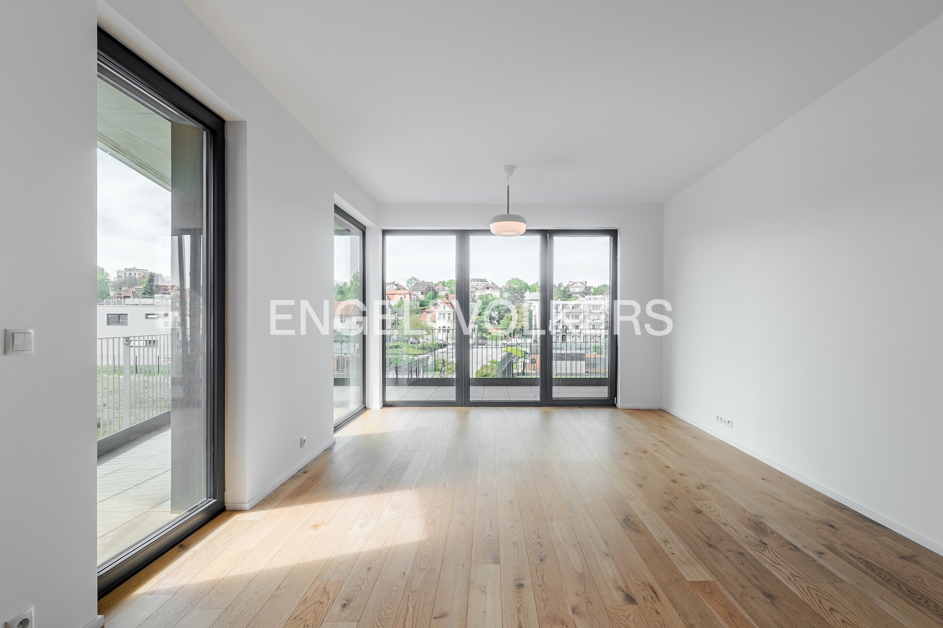 2__P1566775-HDR_web