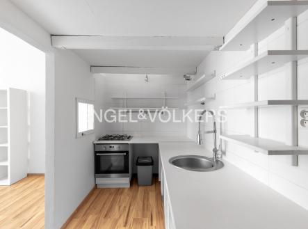 Pronájem bytu, 1+kk, 27 m²