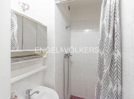 Pronájem bytu, 1+kk, 27 m²
