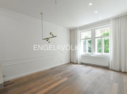 Pronájem bytu, 3+kk, 92 m²