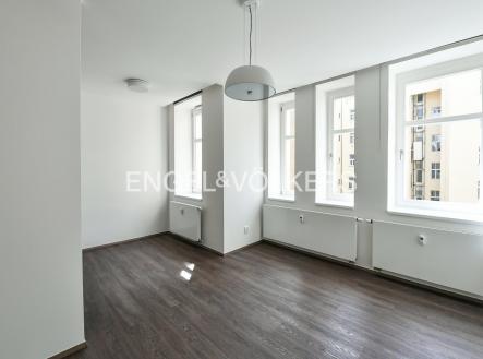 Pronájem bytu, 1+kk, 30 m²