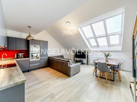 Prodej bytu, 3+kk, 93 m²