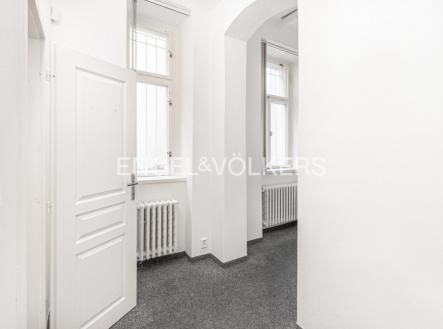 Pronájem kanceláře, 28 m²