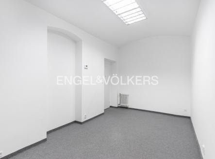 Pronájem kanceláře, 28 m²