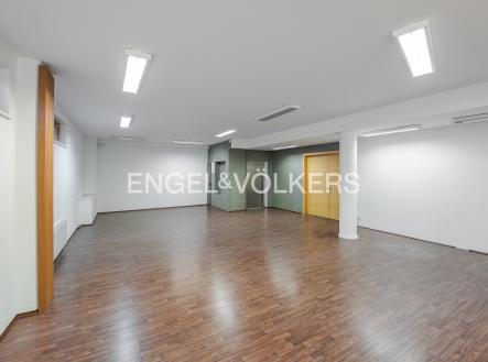 Pronájem obchodní prostory, 84 m²