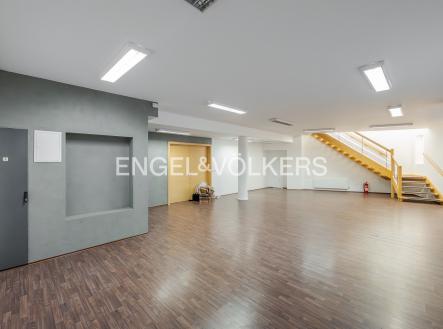Pronájem obchodní prostory, 84 m²