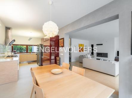 Pronájem domu/vily, 205 m²