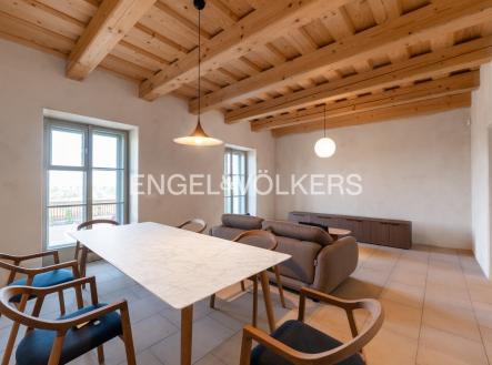 Pronájem bytu, 4+1, 156 m²