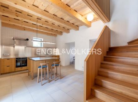 Pronájem bytu, 4+1, 156 m²