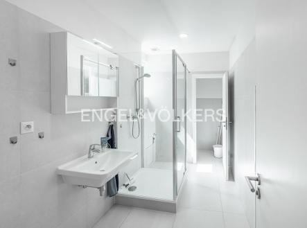Pronájem bytu, 2+kk, 82 m²