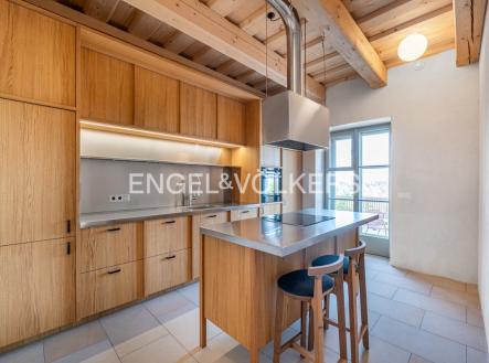Pronájem bytu, 4+1, 138 m²