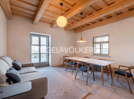 Pronájem bytu, 4+1, 138 m²