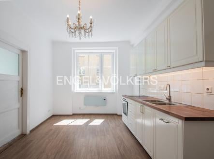 Pronájem bytu, 1+1, 70 m²