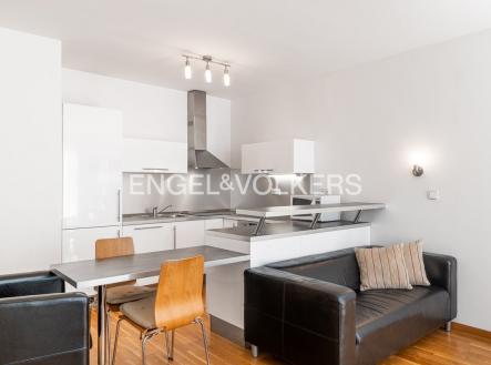 Pronájem bytu, 2+kk, 56 m²