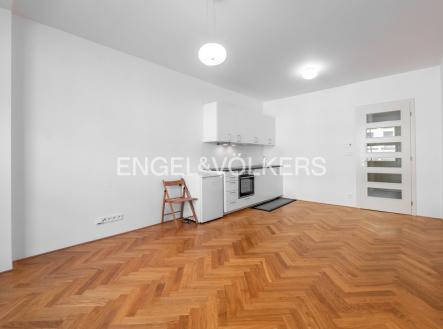 Pronájem bytu, 1+kk, 31 m²
