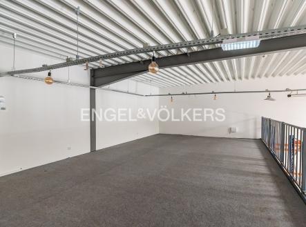 Pronájem komerčního objektu, sklad, 270 m²