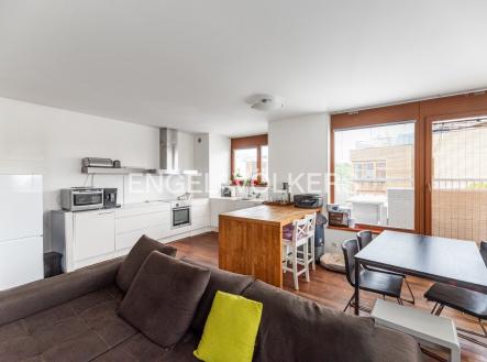Pronájem bytu, 3+kk, 97 m²