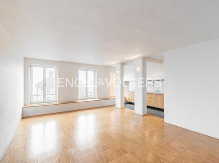 Pronájem domu/vily, 350 m²