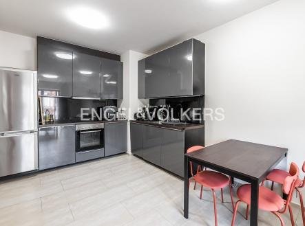 Pronájem bytu, 2+kk, 47 m²