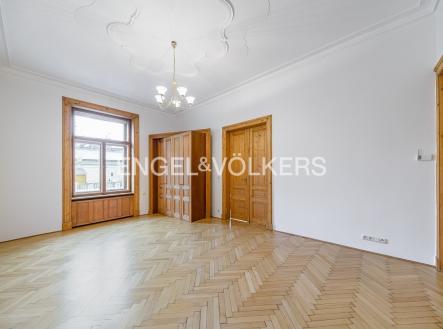 Pronájem bytu, 5+1, 170 m²