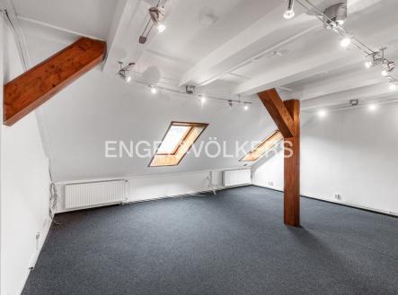 Pronájem bytu, 5+1, 140 m²