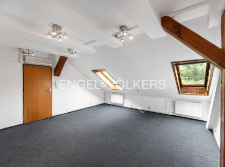 Pronájem bytu, 5+1, 140 m²