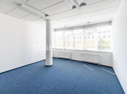 Pronájem kanceláře, 61 m²